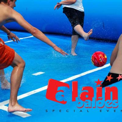 Campo_De_Futebol_Gigante_Aquatico_Vigo_Praia_Alain_Baloes_insuflavel_verao_agua_campanha